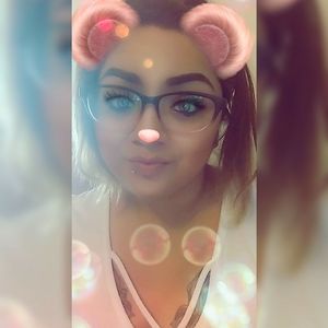 Meet your Posher, Veronica